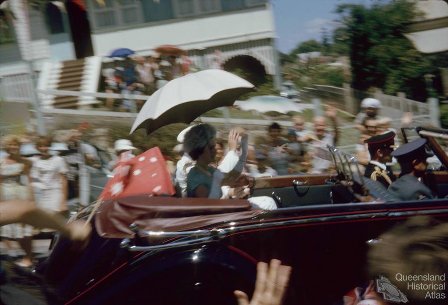 did the queen visit brisbane in 1963