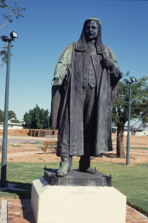 T.J. Ryan statue in Barcaldine, 1994