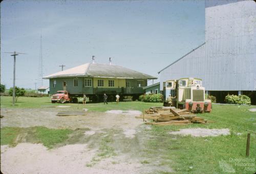 Moving the laboratory at the Pioneer Sugar Mill, Brandon, 1965