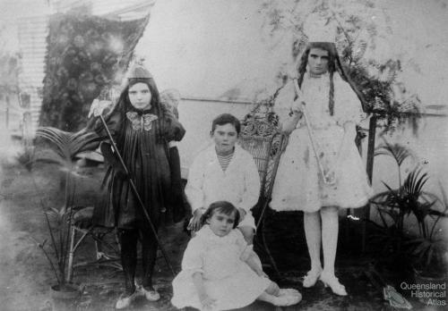 Paradise children in fancy dress, c1891