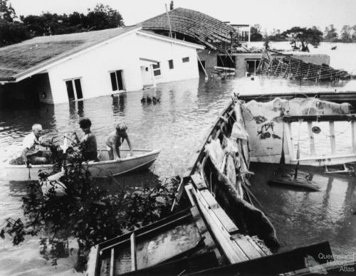 Submerged home at Yeronga, 1974