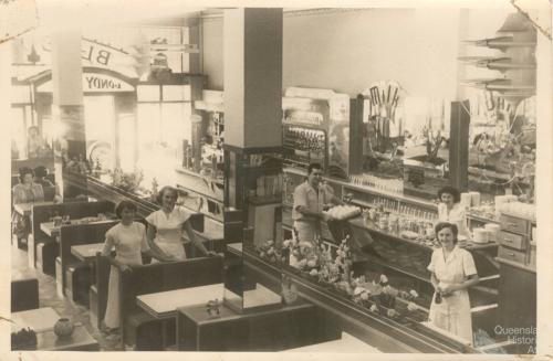 Blue Bird Cafe, Bundaberg, 1945