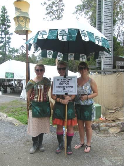 Woodford Folk Festival fashions, 2009