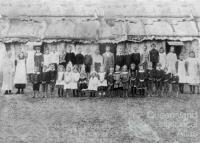 Byrnestown commune school, 1895