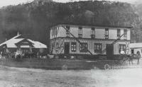 Moving the pub at Esk, c1906