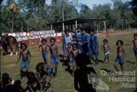 Children and older girls, Weipa, 1958