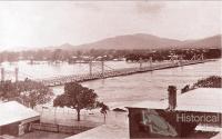 Fitzroy River Bridge in flood, 1918