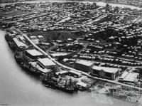 Wool stores and ships docked at Teneriffe Wharves, Brisbane, 1925