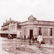 Going to work, Rockhampton flood, 1918