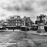 Byrnes statue at Petrie Bight, junction of Wickham and Boundary Streets, c1911